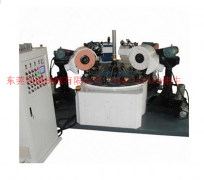 四(si)頭圓盤(pán)平弧面(mian)自動抛(pāo)光機